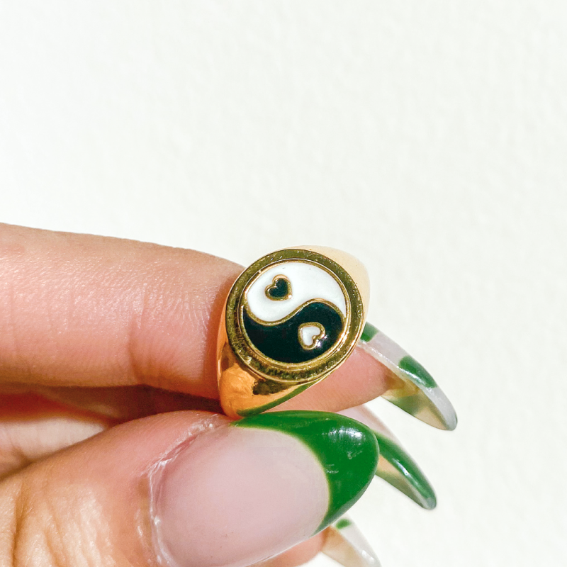 Yin Yang Ring (with hearts, size 7)